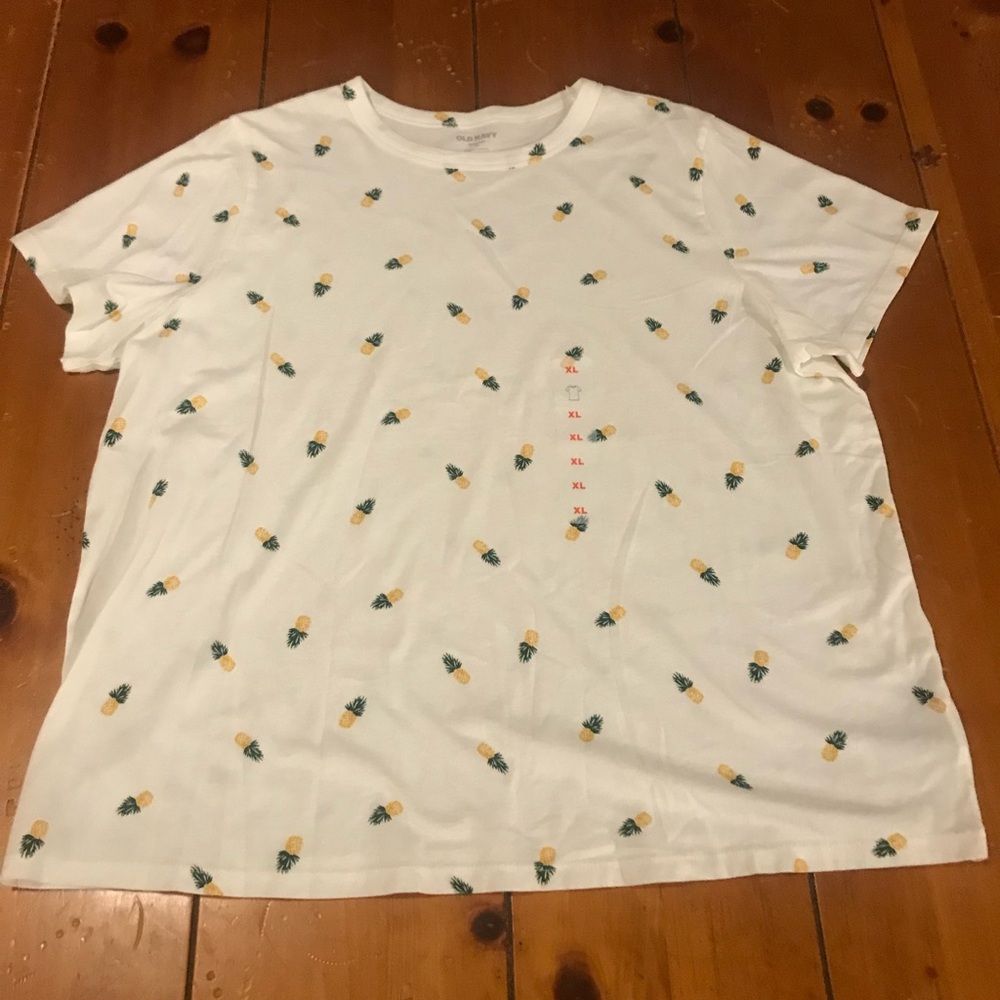Old Navy shirt, size XL, small pineapples white, yellow, green